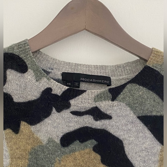 360 Cashmere Camo print crew neck sweater - size XS - Picture 3 of 15